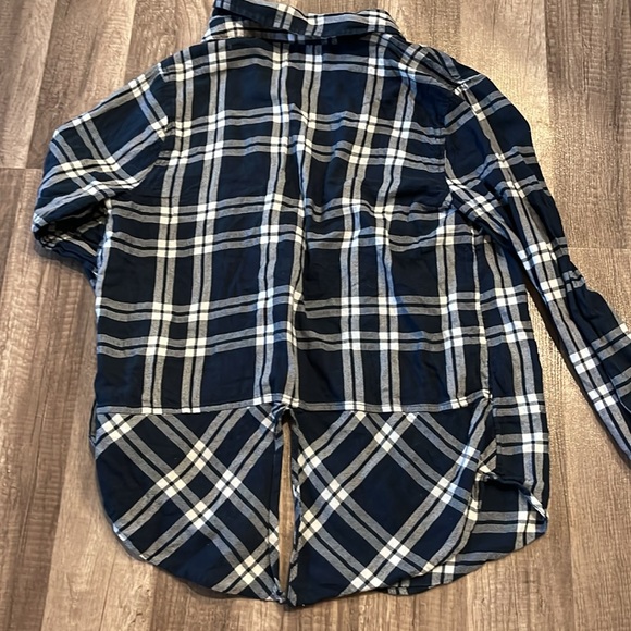 Lucky Brand Lightweight Blue Plaid Shirt Women’s M - Picture 2 of 3